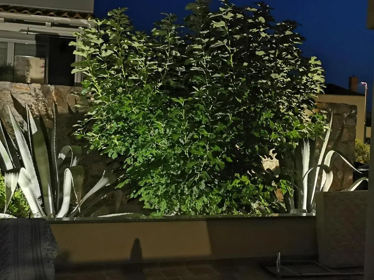 Apartments Mara Cres Croatia