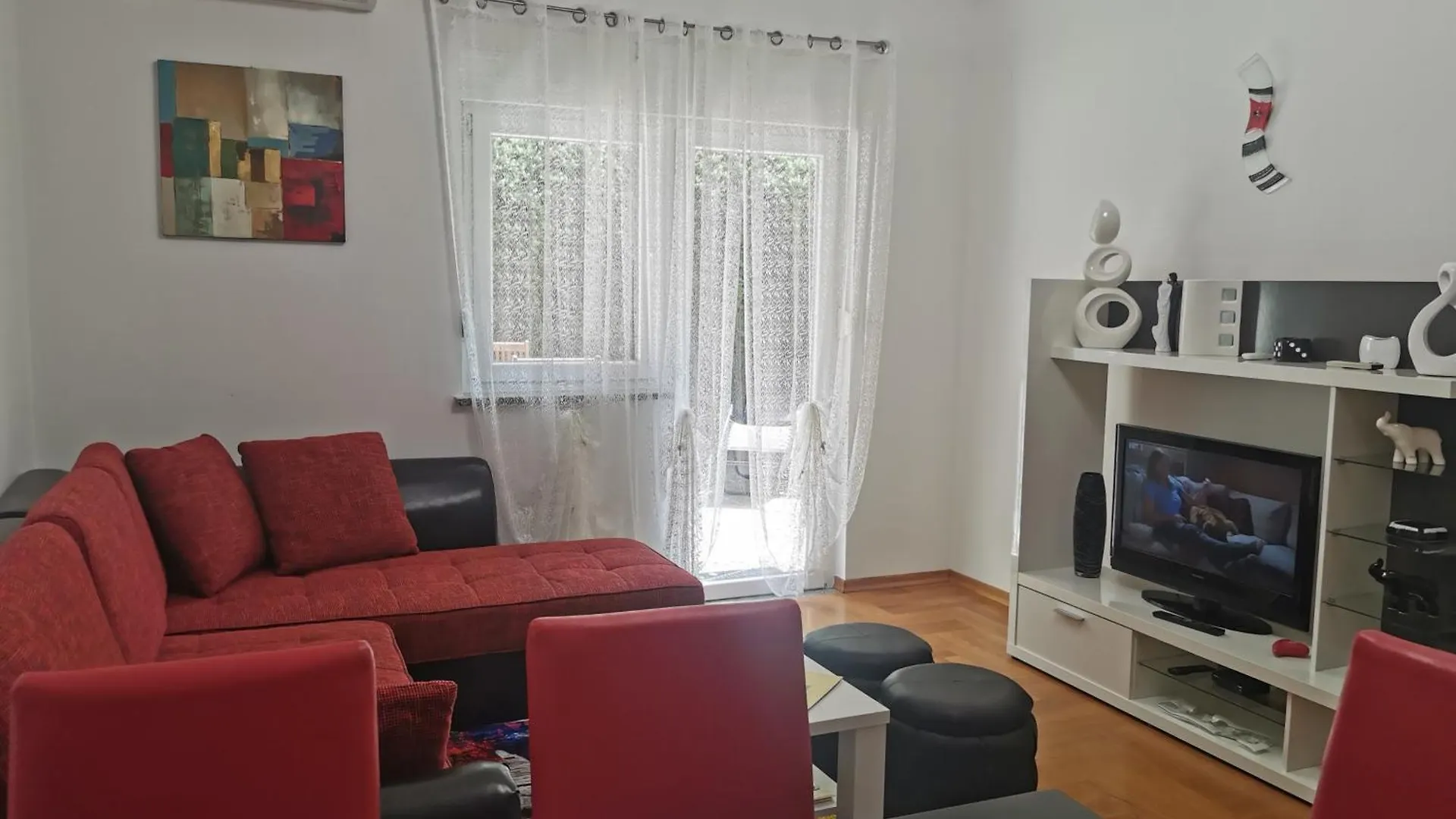Apartments Mara Cres