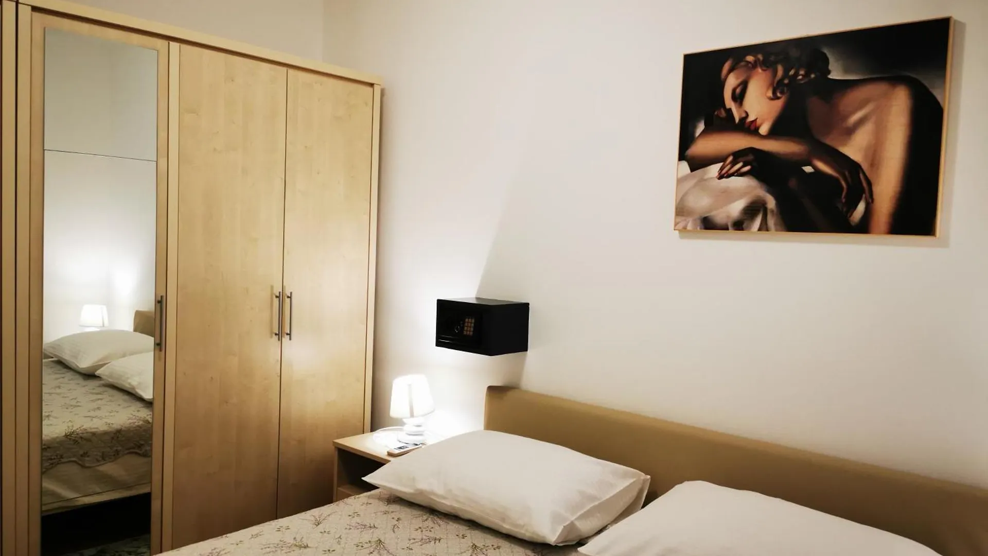 Apartments Mara 茨雷斯 克罗地亚